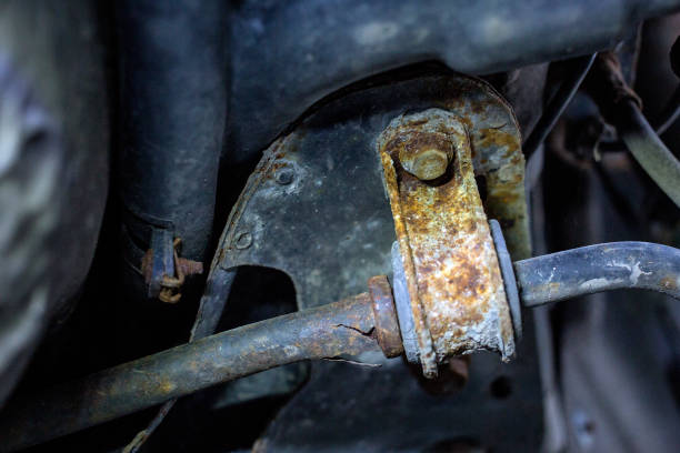 Toplotna ekspanzija in poslabšanje delovanja v pušah krmilne roke